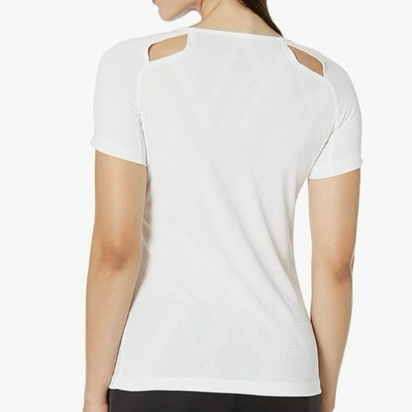 Adidas Quickset Jersey Fitted Short Sleeve Tee NWT - Picture 2 of 5